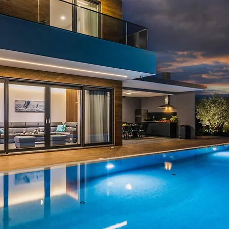 Villa Sapphire Seascape